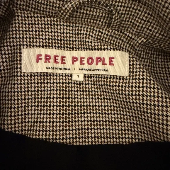 Free People Betty Blazer, size small. - Picture 7 of 8